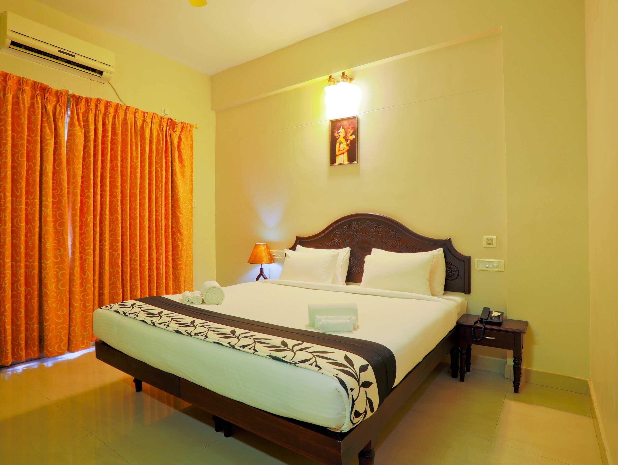EXECUTIVE AC ROOM Photo 2 - Geethu International Hotel