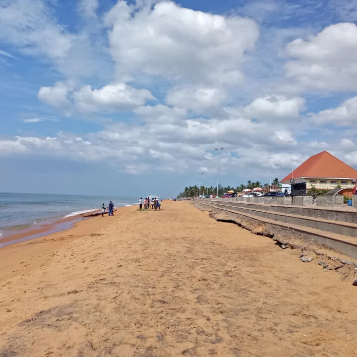 Shanghumugham Beach
